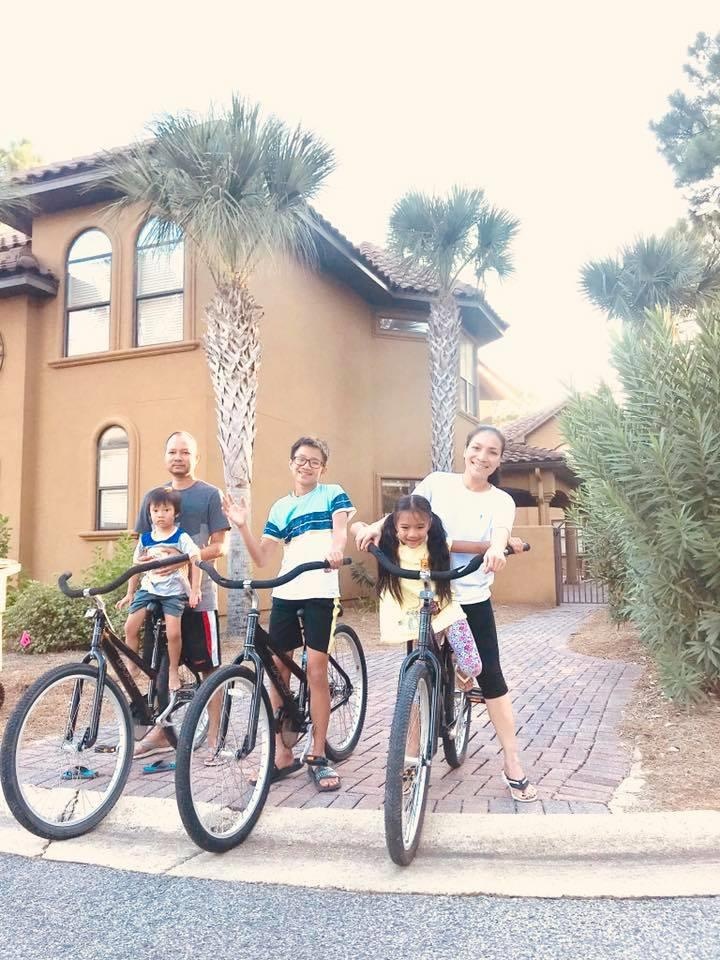 Hong Ngoc mua biet thu o My anh 1