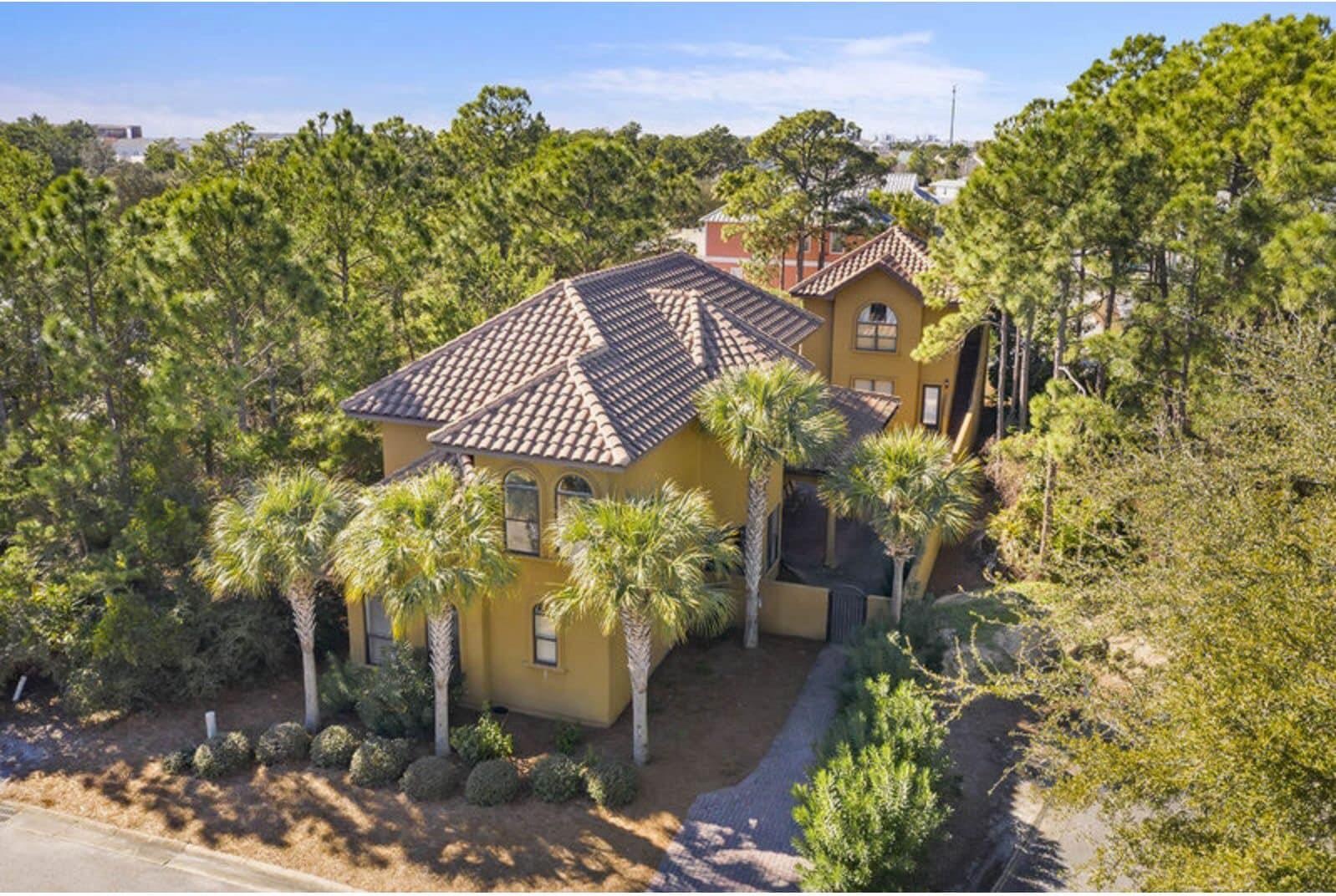 Hong Ngoc mua biet thu o My anh 2