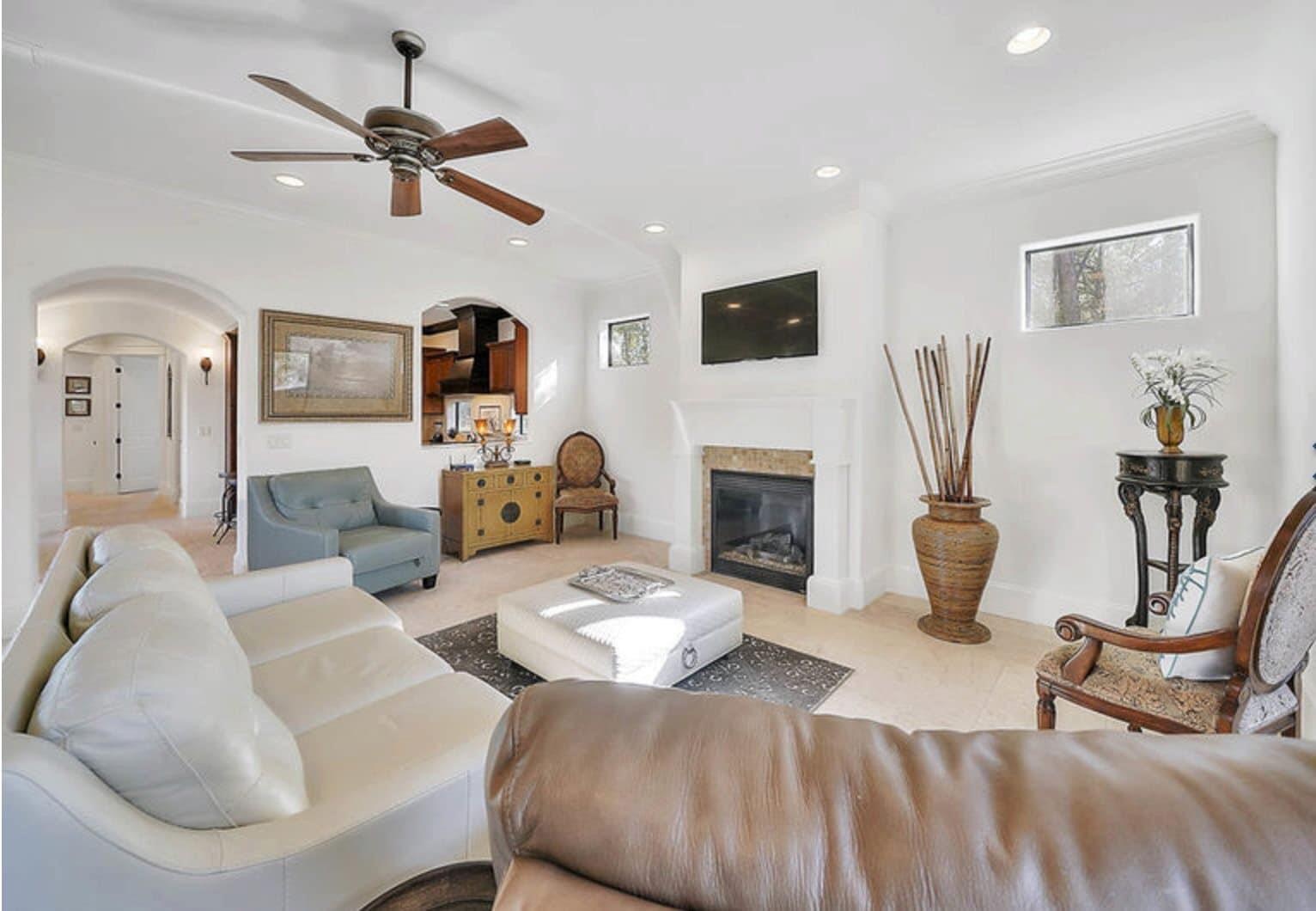 Hong Ngoc mua biet thu o My anh 5