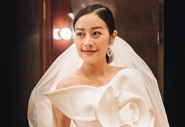 MC Phi Linh mang thai con dau long hinh anh