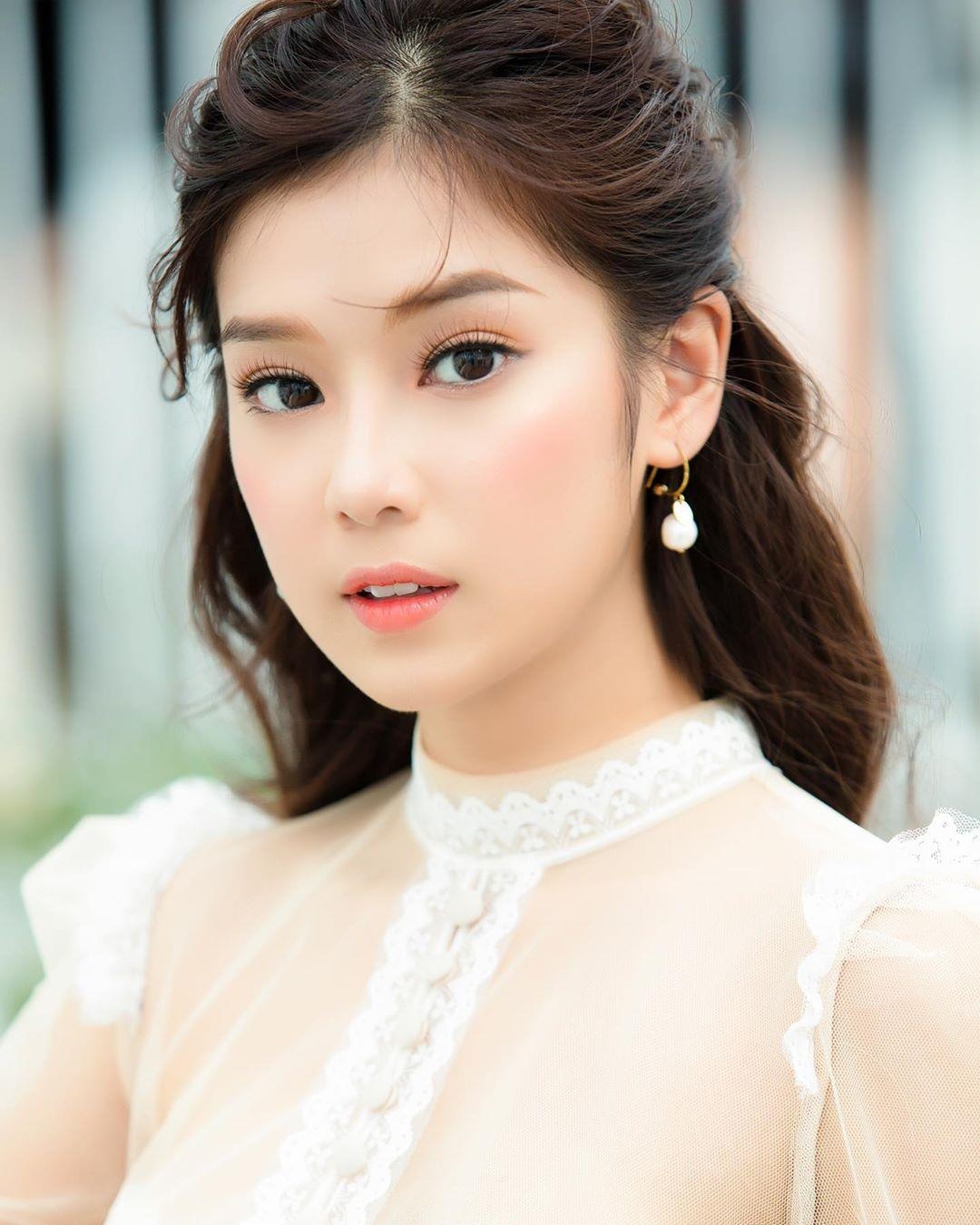 Hoang Yen Chibi mua duoc nha,  xe sau mot vai dien anh 5