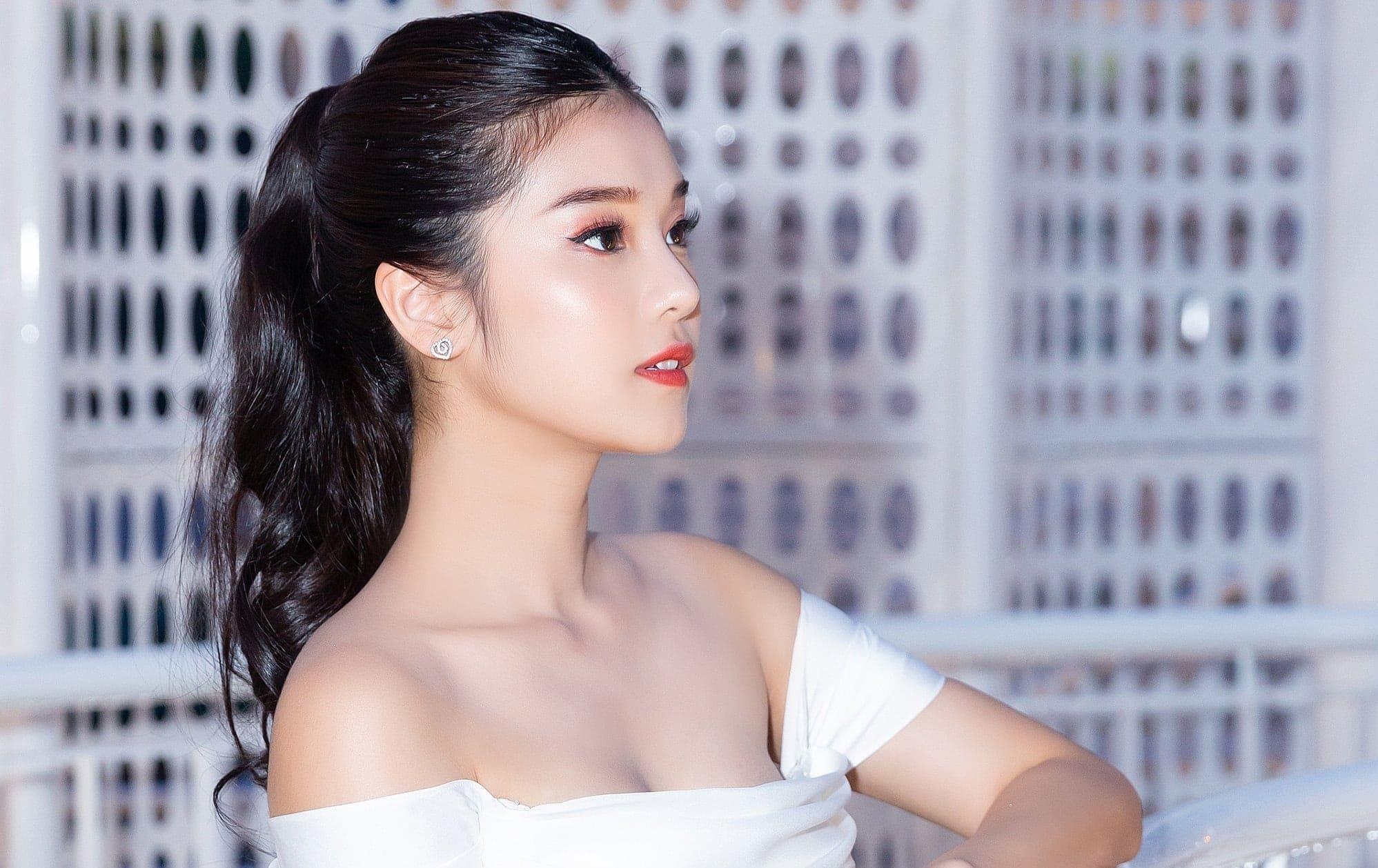 Hoang Yen Chibi: 'Toi mua them duoc nha va xe chi sau mot bo phim' hinh anh