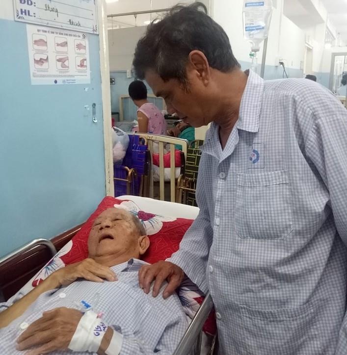 Mac Can bi tai nan anh 1