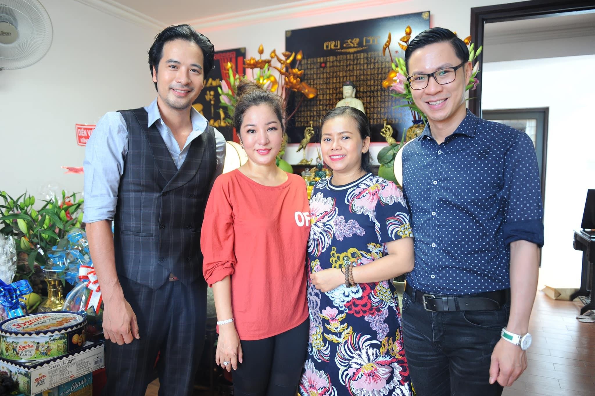 Thúy Nga làm lễ giỗ Tổ ảnh 3 Thuy Nga lam le gio To anh 3