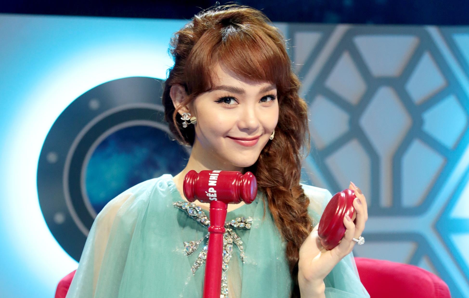 Minh Hang ngac nhien khi sep nhi keu goi 150 trieu dong de nuoi ruoi hinh anh