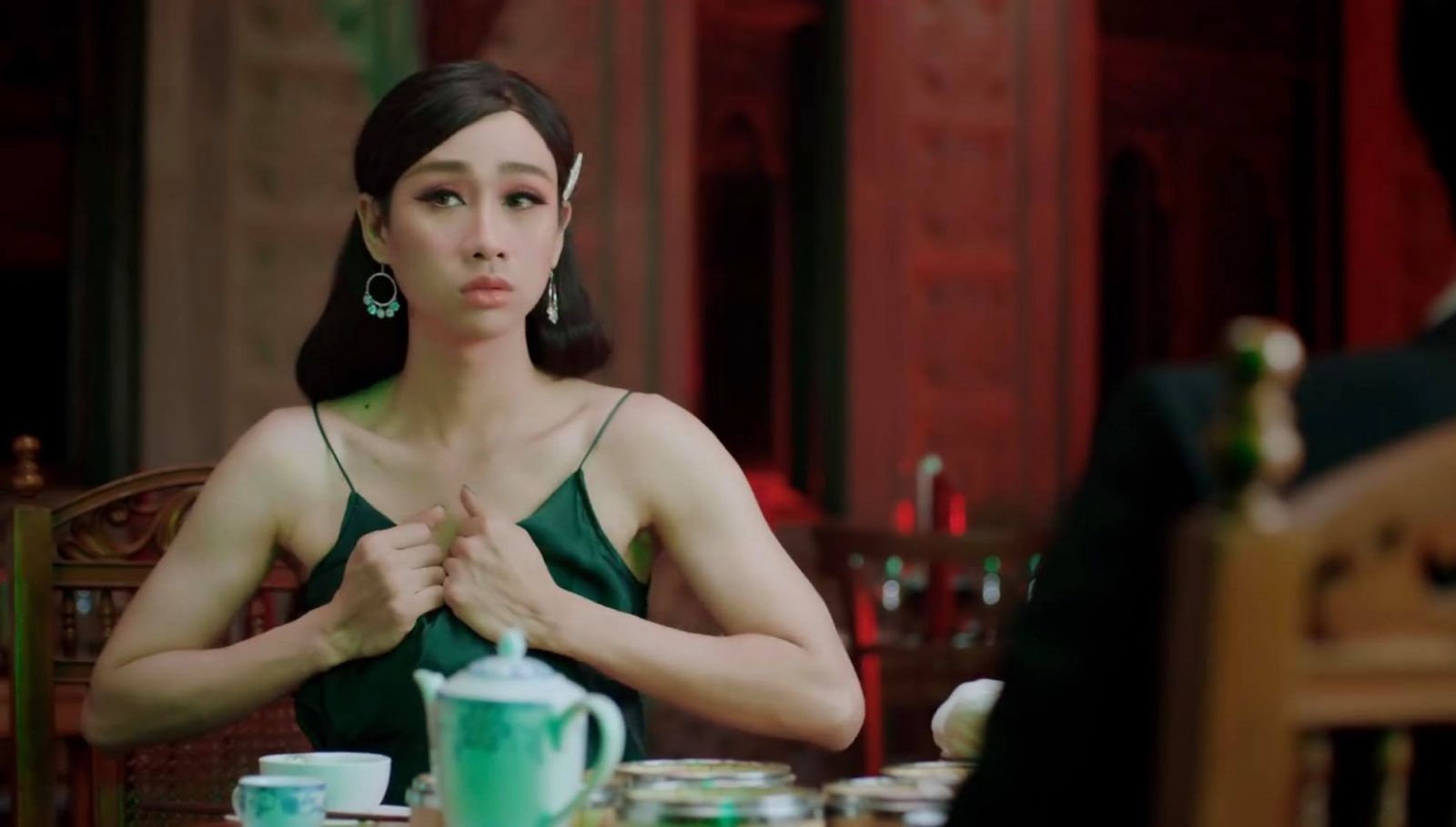 Cát-xê của diễn viên hài đóng MV nhạc ảnh 3 Cat-xe cua dien vien hai dong MV nhac anh 3