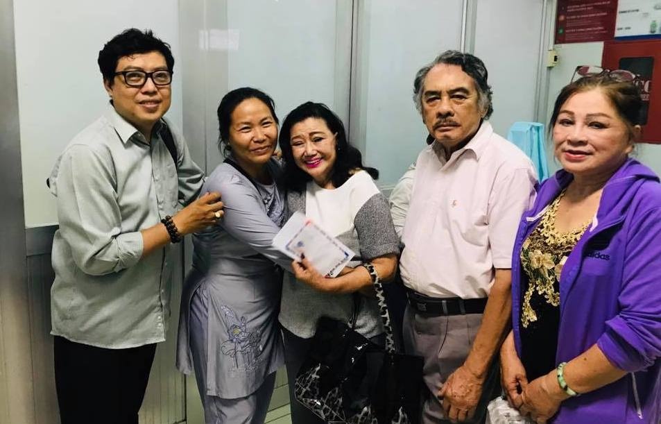 Kim Cương vào viện thăm Mai Trần ảnh 1 Kim Cuong vao vien tham Mai Tran anh 1