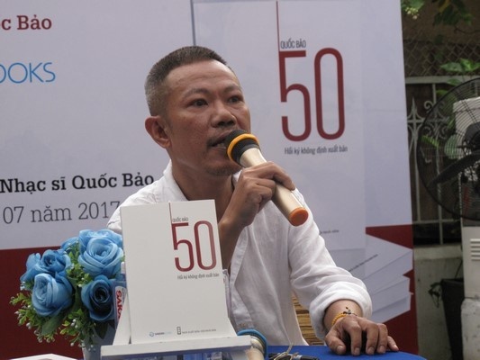Quốc Bảo bị u tuyến yên ảnh 2 Quoc Bao bi u tuyen yen anh 2