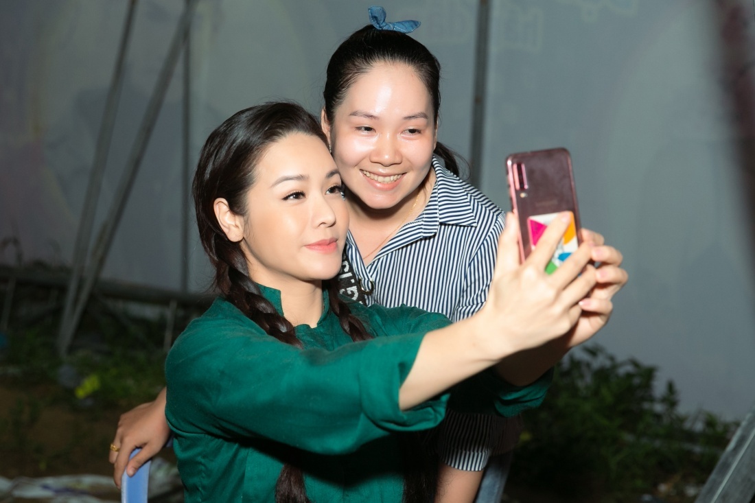 Nhat Kim Anh duoc khan gia vay kin anh 5