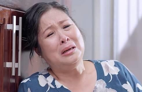 NSND Hong Van: 'Co nam toi lo gan mot ty dong de duy tri san khau' hinh anh