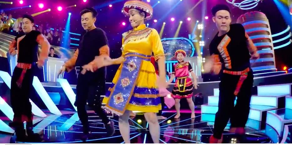 Hồng Đào bị ngã ảnh 2 Hong Dao bi nga anh 2