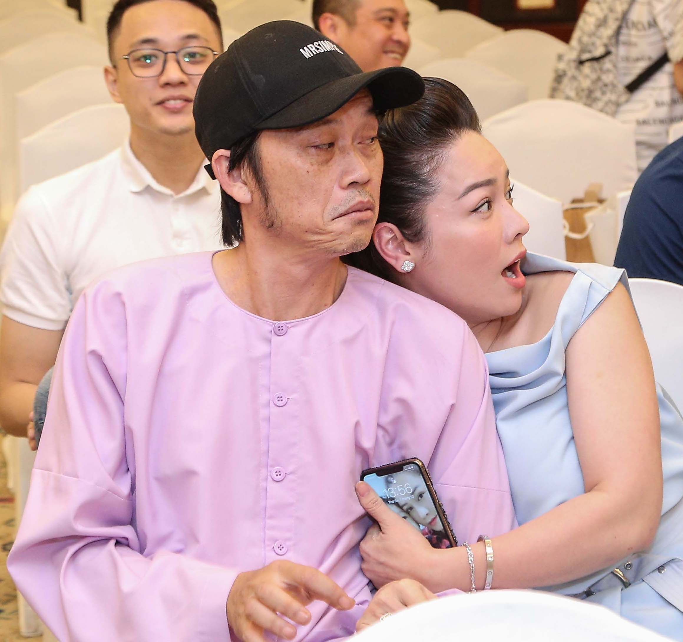 Hoai Linh pha le vi Chi Tai anh 5