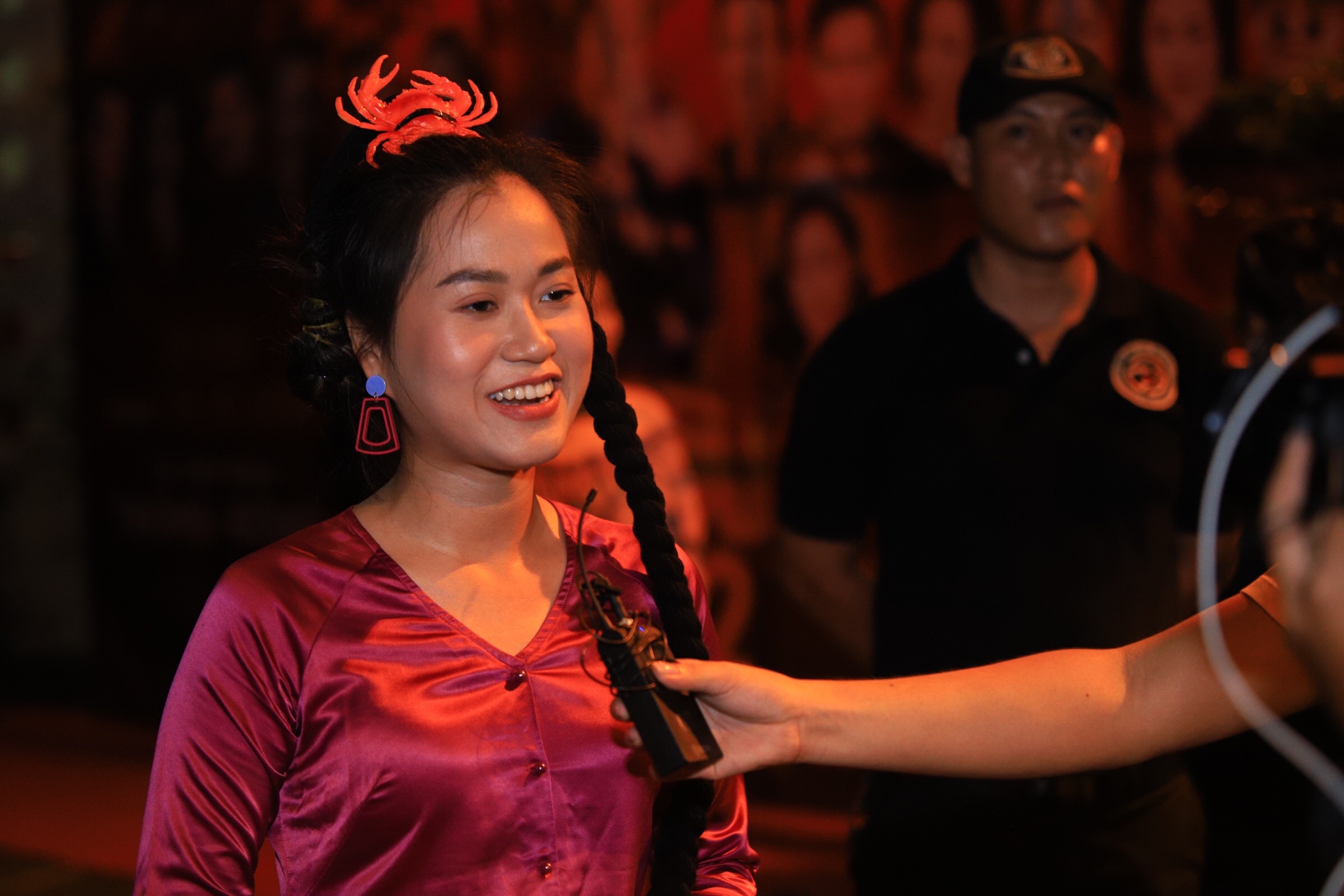 Truong Giang,  Hoai Linh gian di o hau truong anh 7