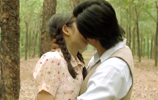 'Tieng set trong mua' tap 35: Phuong nho cau chu sau lan cuong hon hinh anh