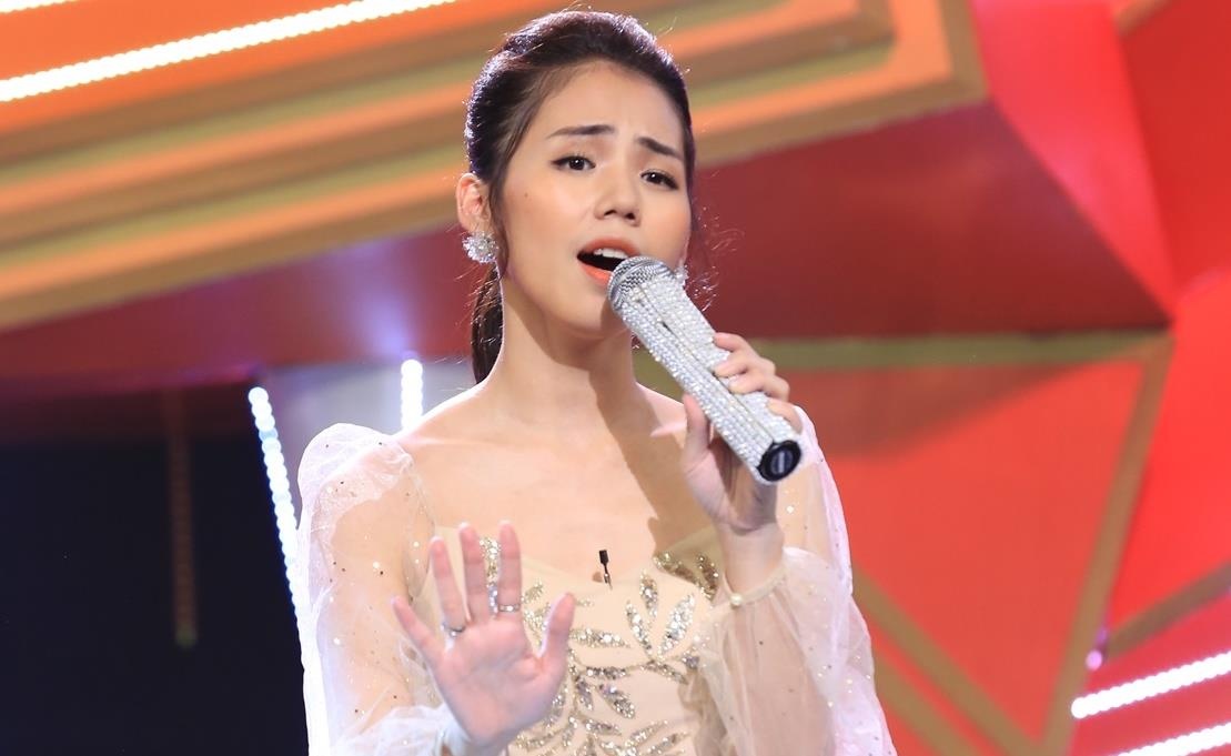 Hien tuong cover Huong Ly mashup loat hit Vpop sau khi bi che hat pho hinh anh