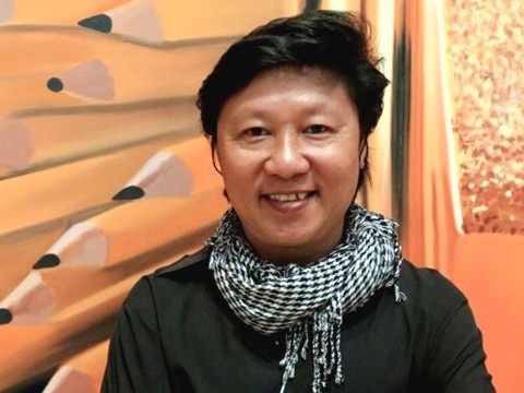 Tranh cai viec ca si My mac ao dai khong quan anh 3