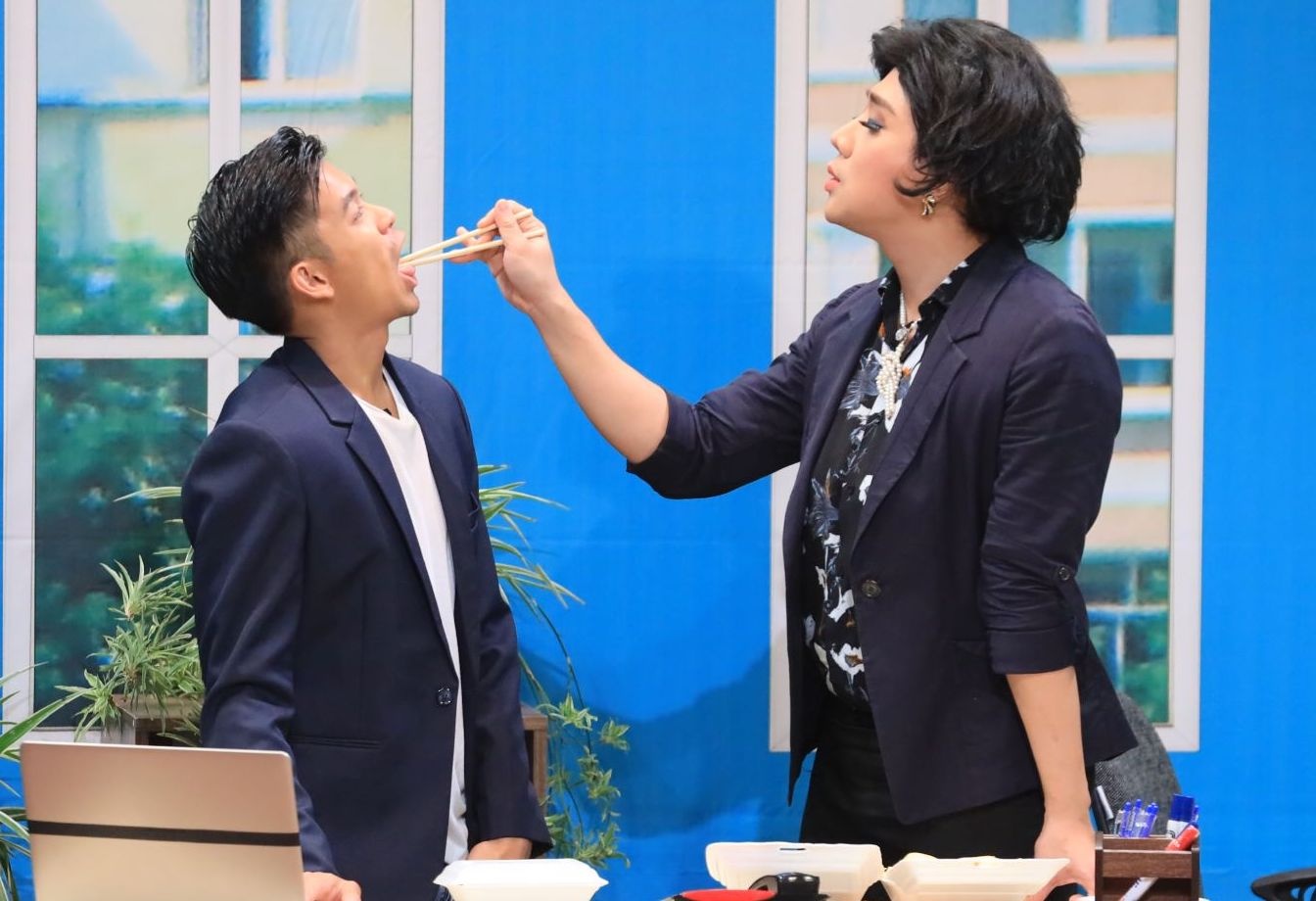 Mac Van Khoa bi Ho Viet Trung bop co anh 3