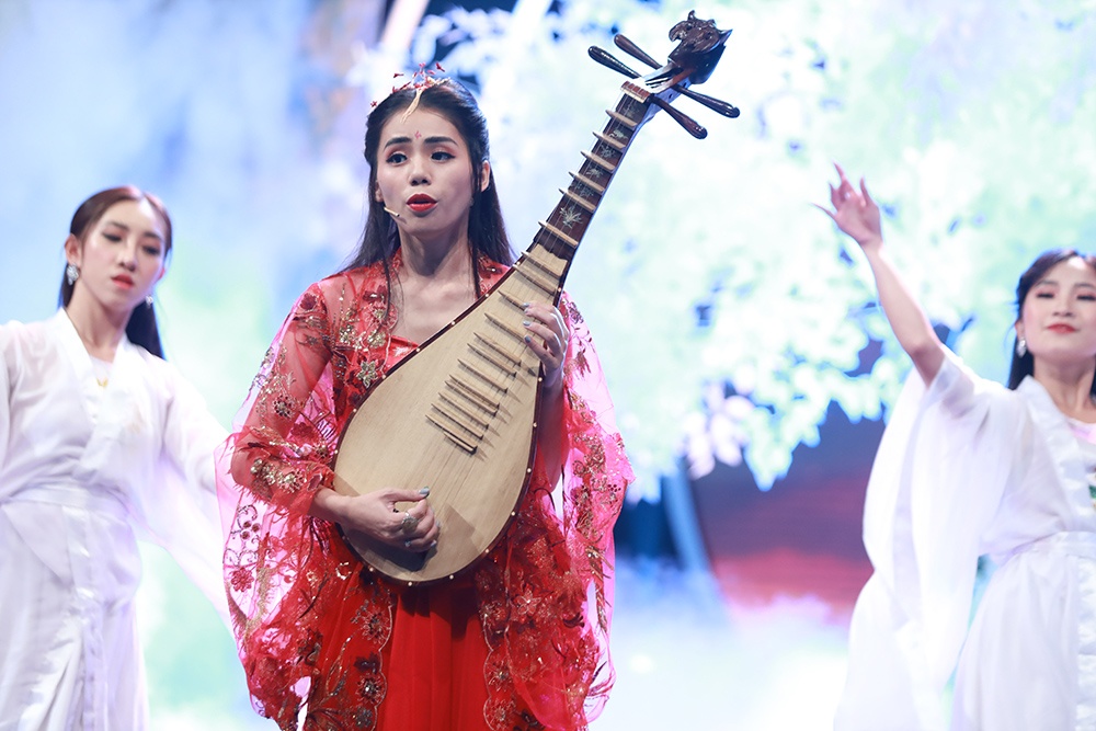 Huong Ly hat song gio anh 2