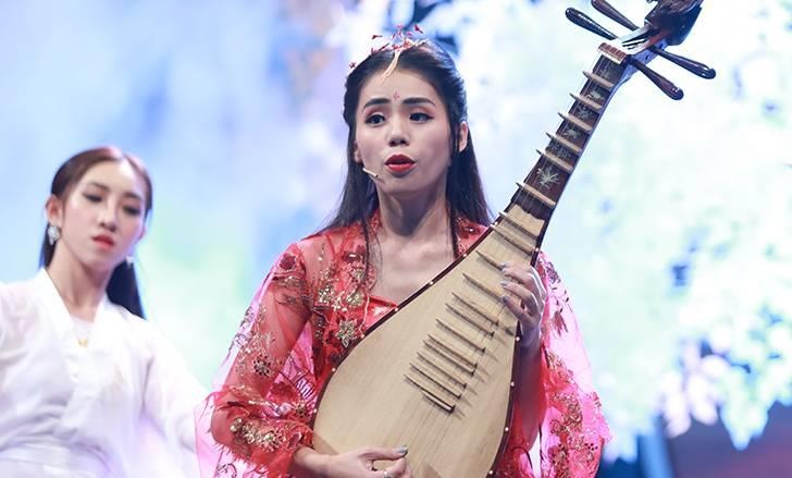 Huong Ly hat chay 'Song gio' tren truyen hinh hinh anh