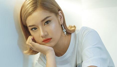 Hoang Yen Chibi phan ung khi bi che giong chua, mat to mat be hinh anh