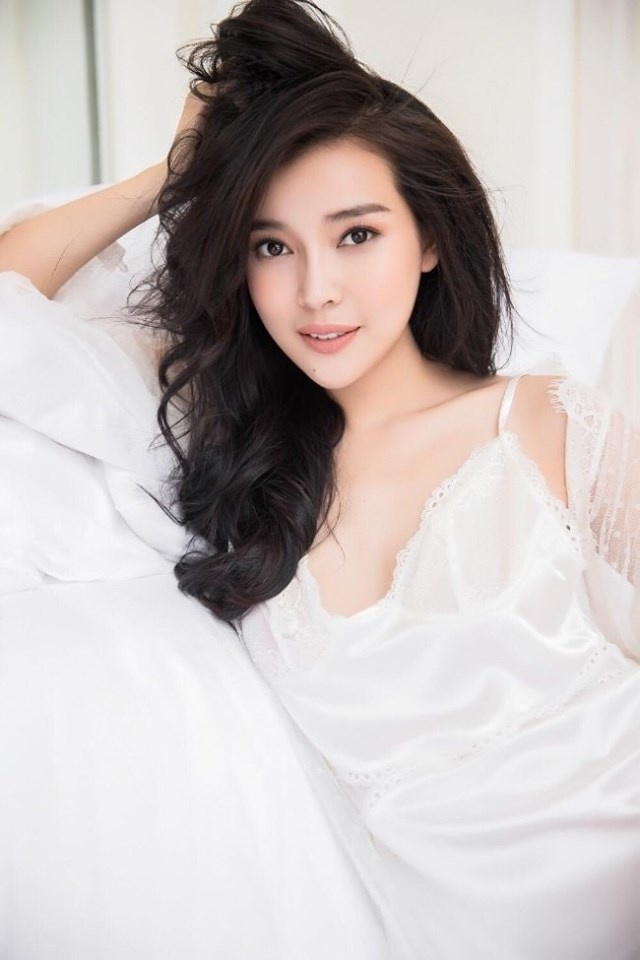 Cao Thái Hà mua nhà ảnh 2 Cao Thai Ha mua nha anh 2