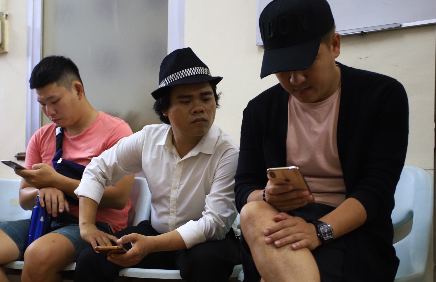 Truong Giang,  Hoai Linh gian di o hau truong anh 2