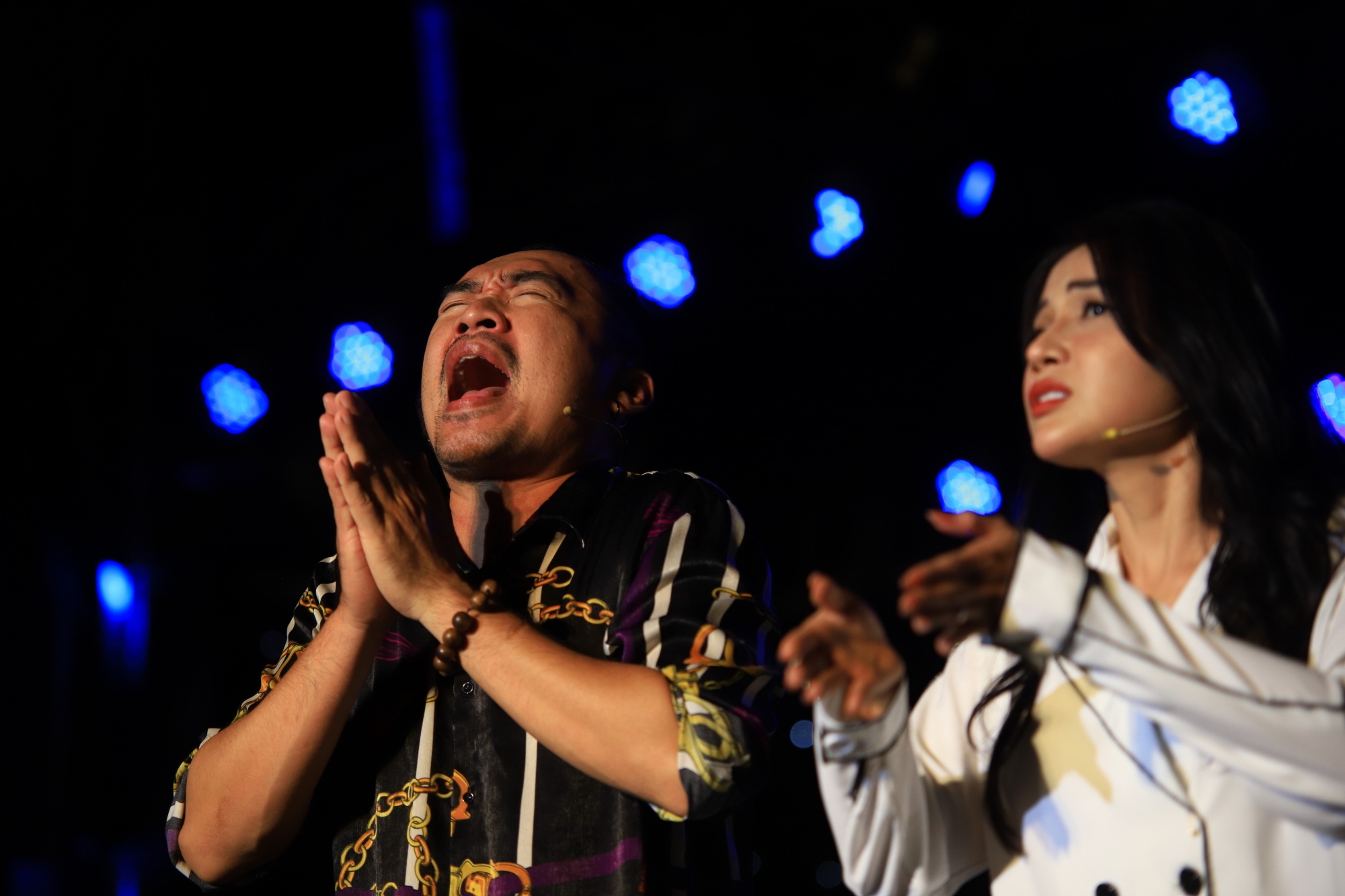 Hoai Linh lam me Chi Tai anh 8