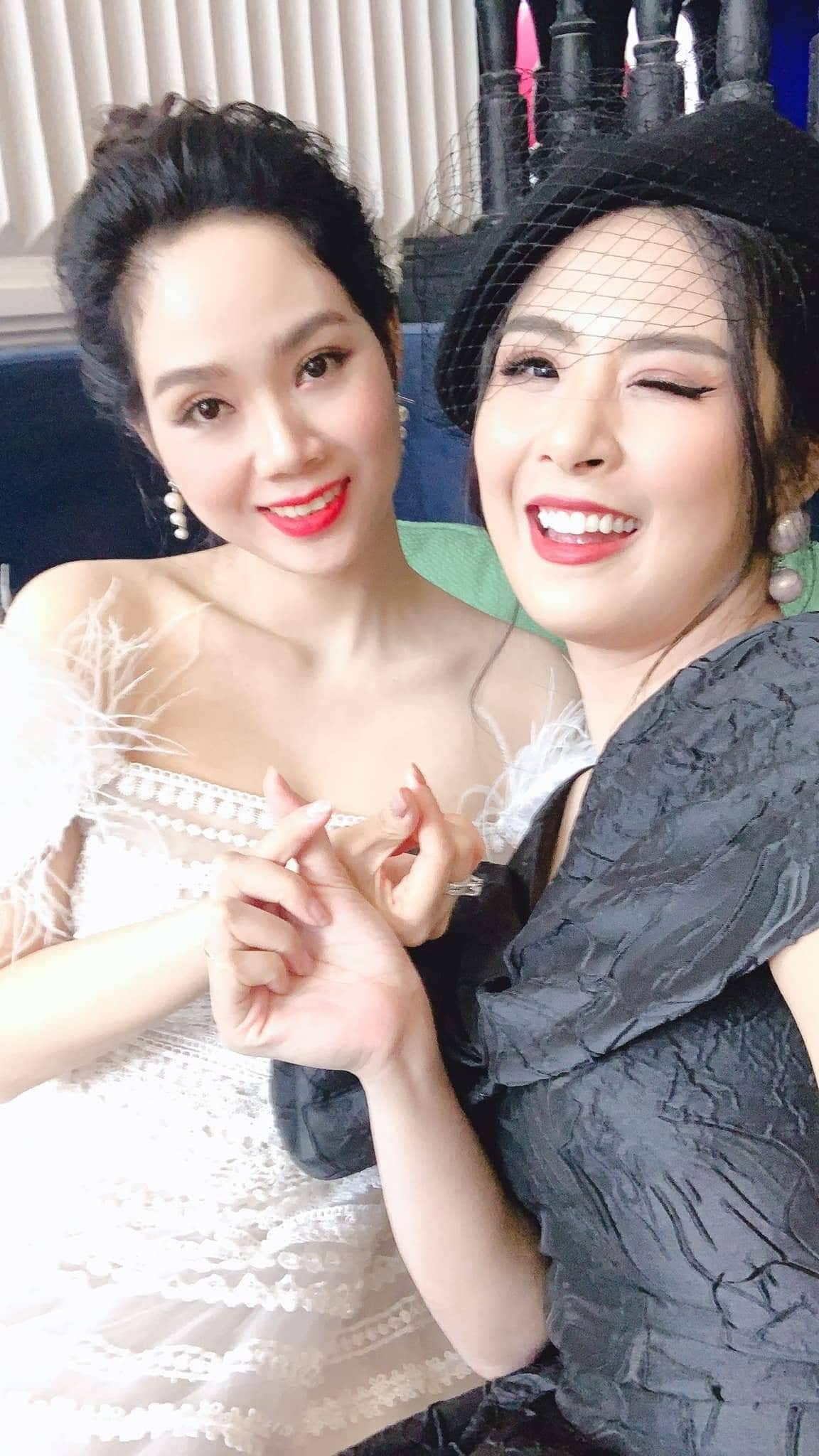 Mai Phương hiếm hoi xuất hiện ảnh 2 Mai Phuong hiem hoi xuat hien anh 2