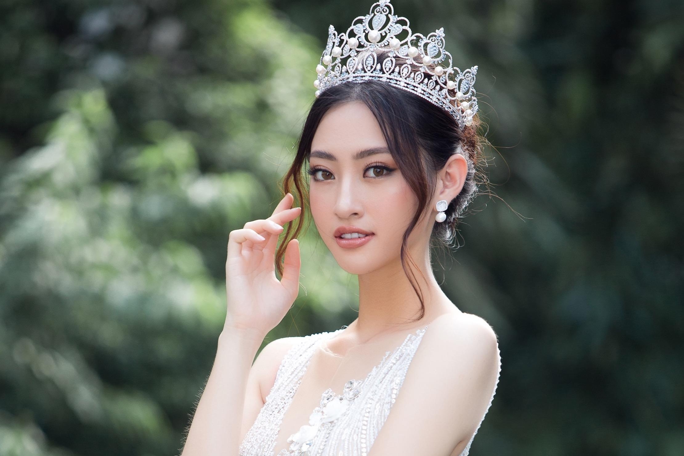 Hoa hau Luong Thuy Linh giam 4 kg sau hon 2 thang dang quang hinh anh