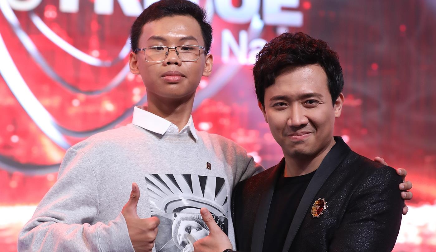 Tran Thanh bai phuc cau be 14 tuoi nho 1.000 moc lich su trong 20 phut hinh anh