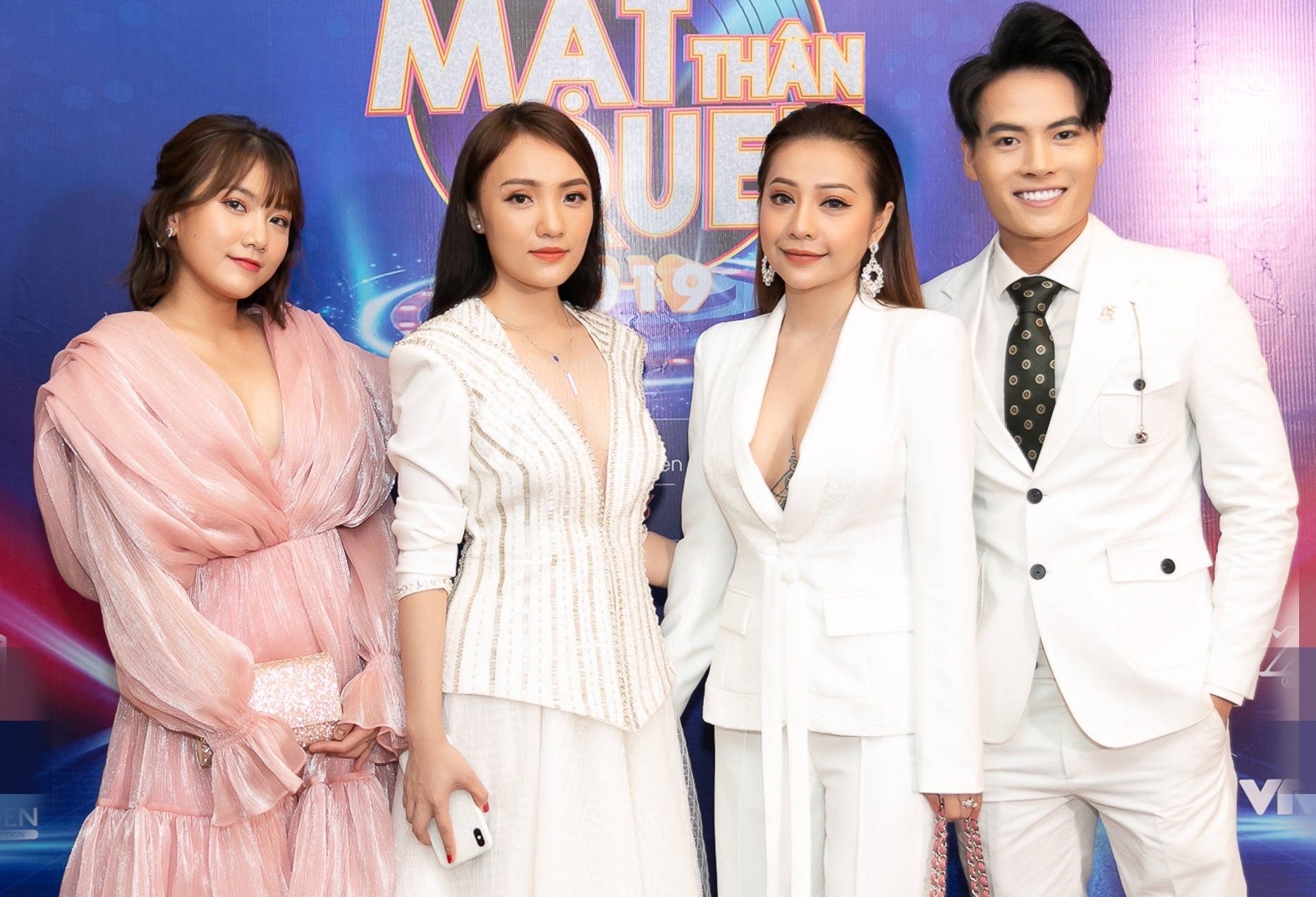 Ho Ngoc Ha lam giam khao Guong mat than quen anh 9