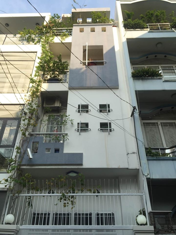 Thanh Thao mua nha 320 cay vang anh 1