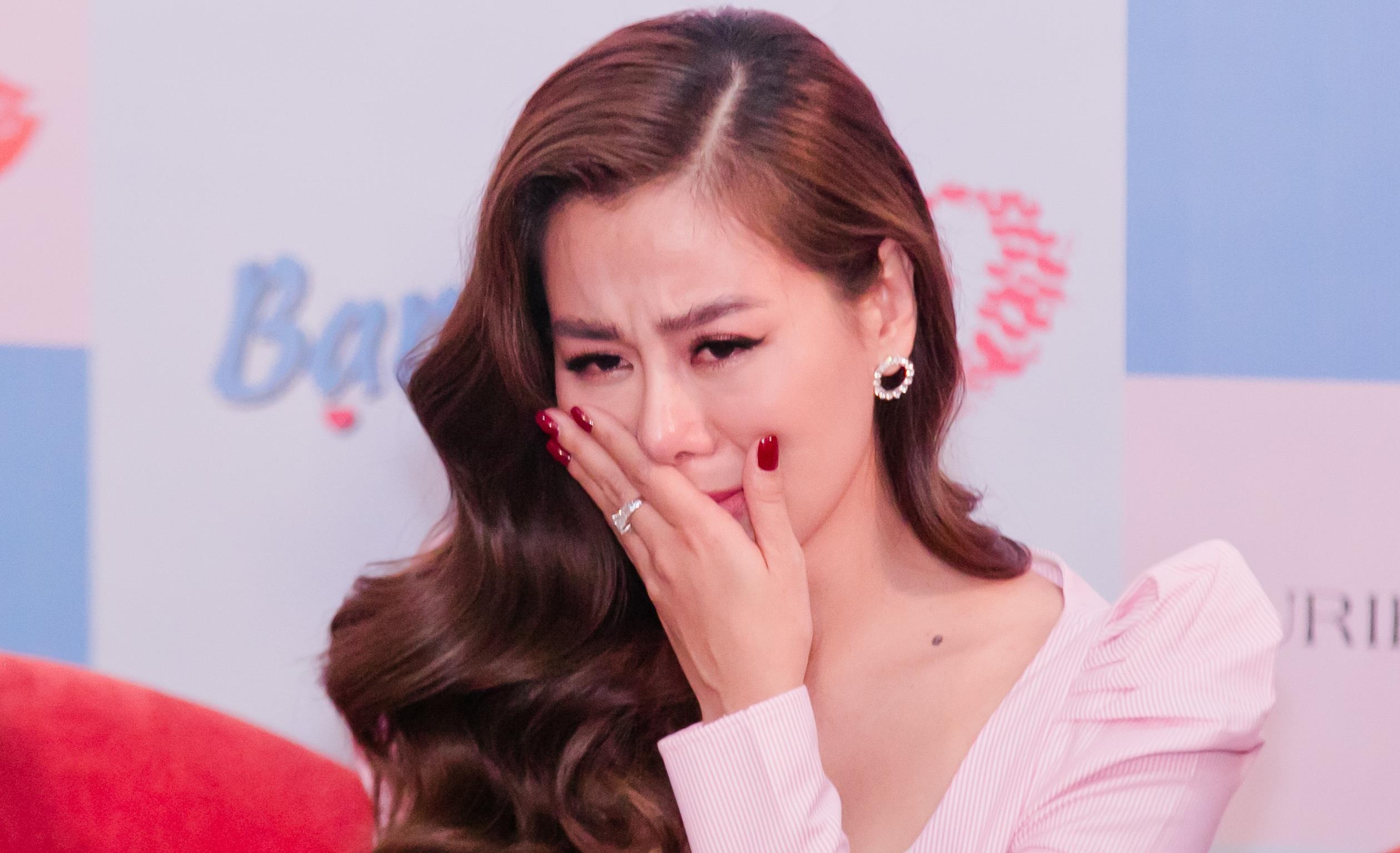 Nam Thu khoc nghen, khang dinh da het duyen voi Ban muon hen ho hinh anh