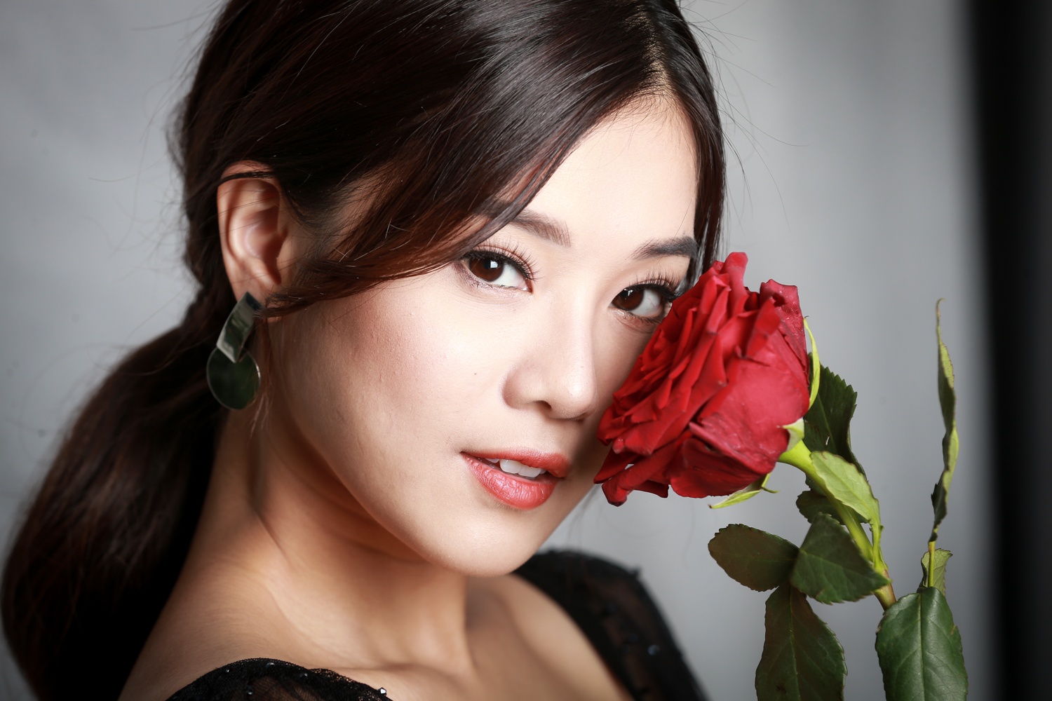 Hoang Yen Chibi mua nha va xe anh 9