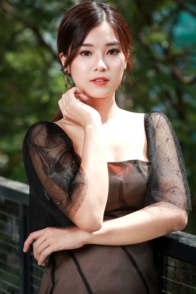 Hoang Yen Chibi mua nha va xe anh 4