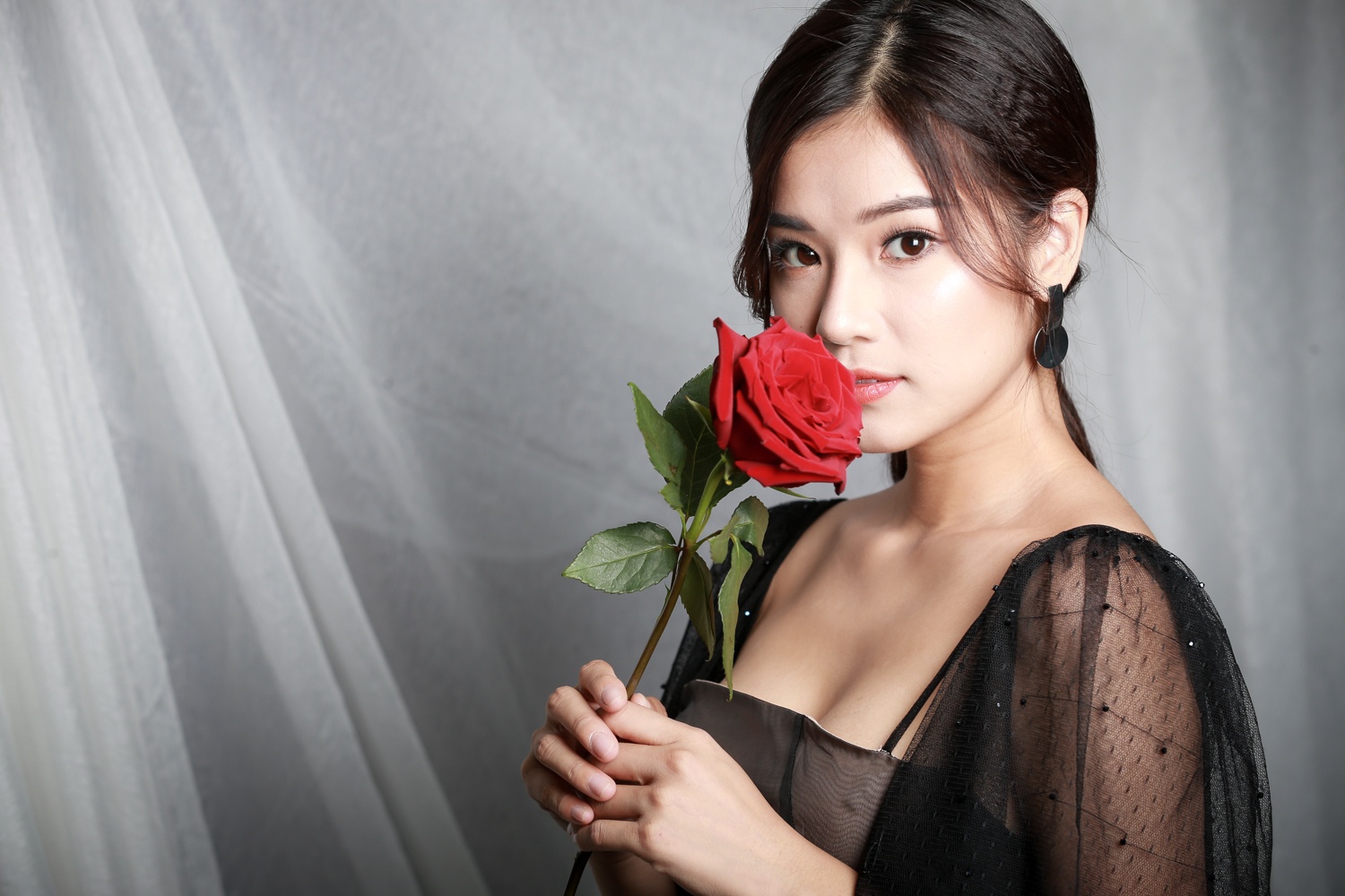 Hoang Yen Chibi mua nha va xe anh 10