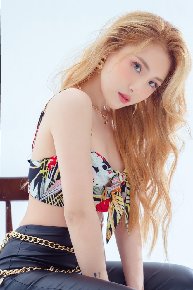 2 thanh vien moi cua nhom Lip B anh 13