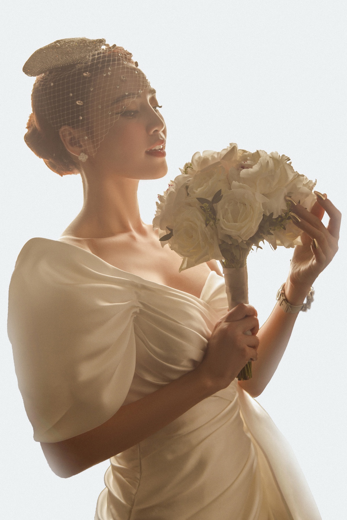 Lan Ngoc mac ao cuoi anh 2