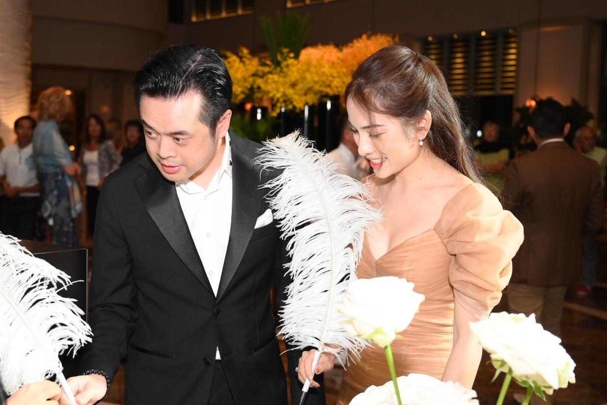 Vo chong Lam Truong cung dan sao du cuoi Giang Hong Ngoc hinh anh