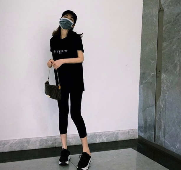 Hoa Minzy sinh con anh 1