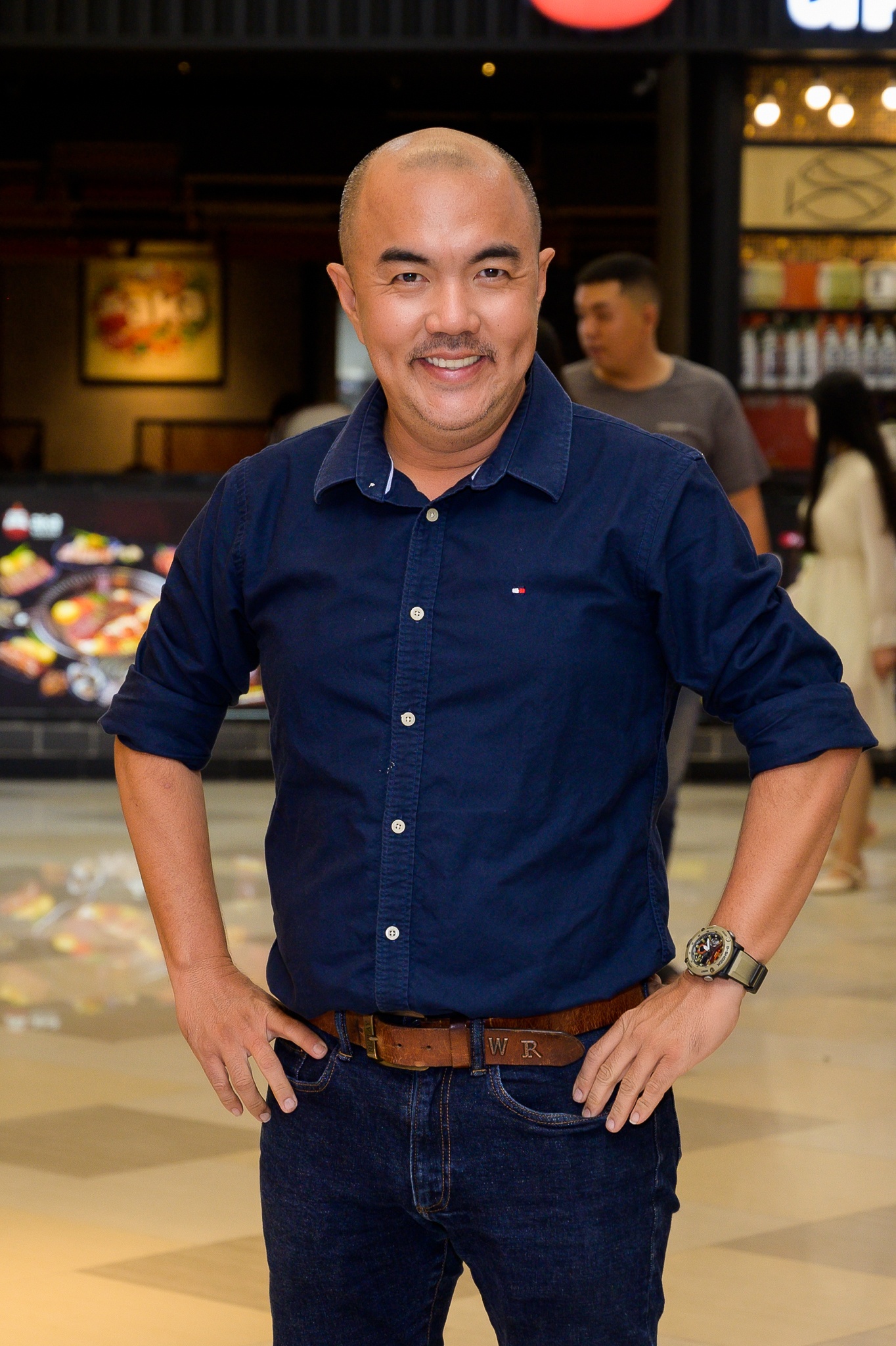 Nhat Kim Anh on ao voi chong cu anh 10