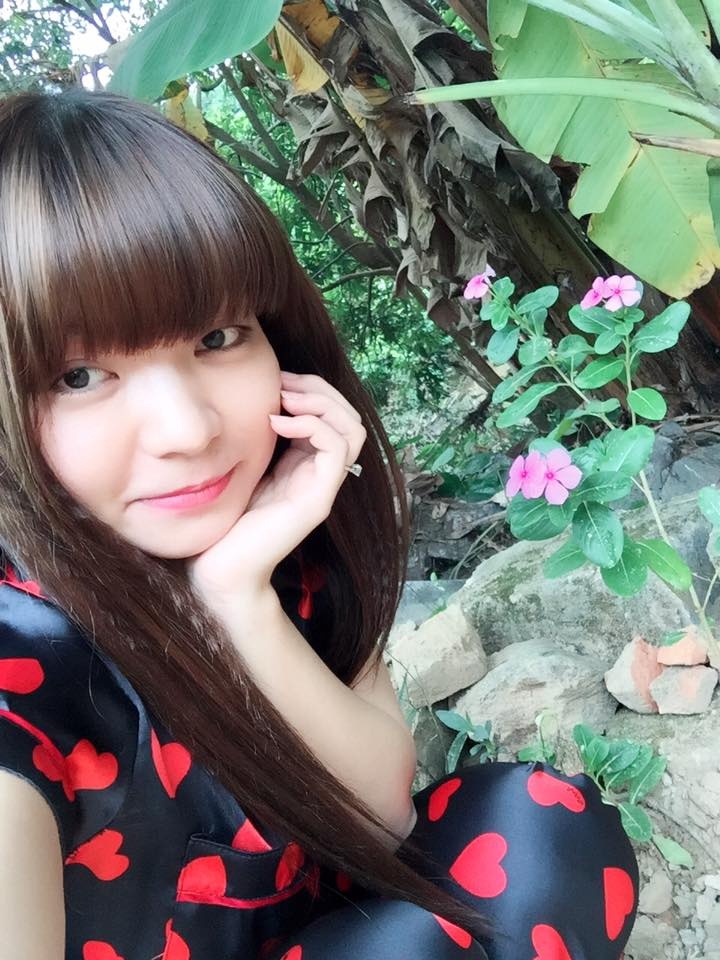 Mac Van Khoa va ban gai anh 10