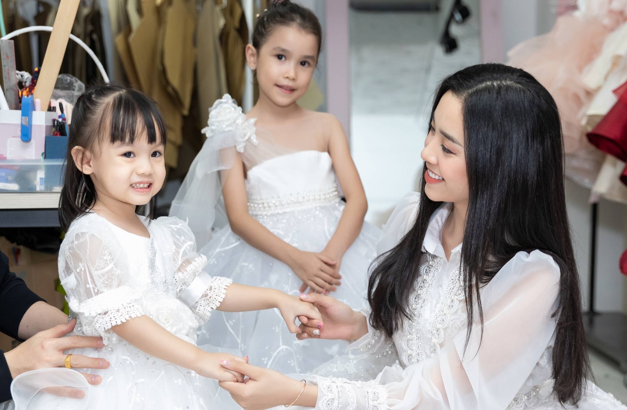 Tieu Vy thu trang phuc anh 7