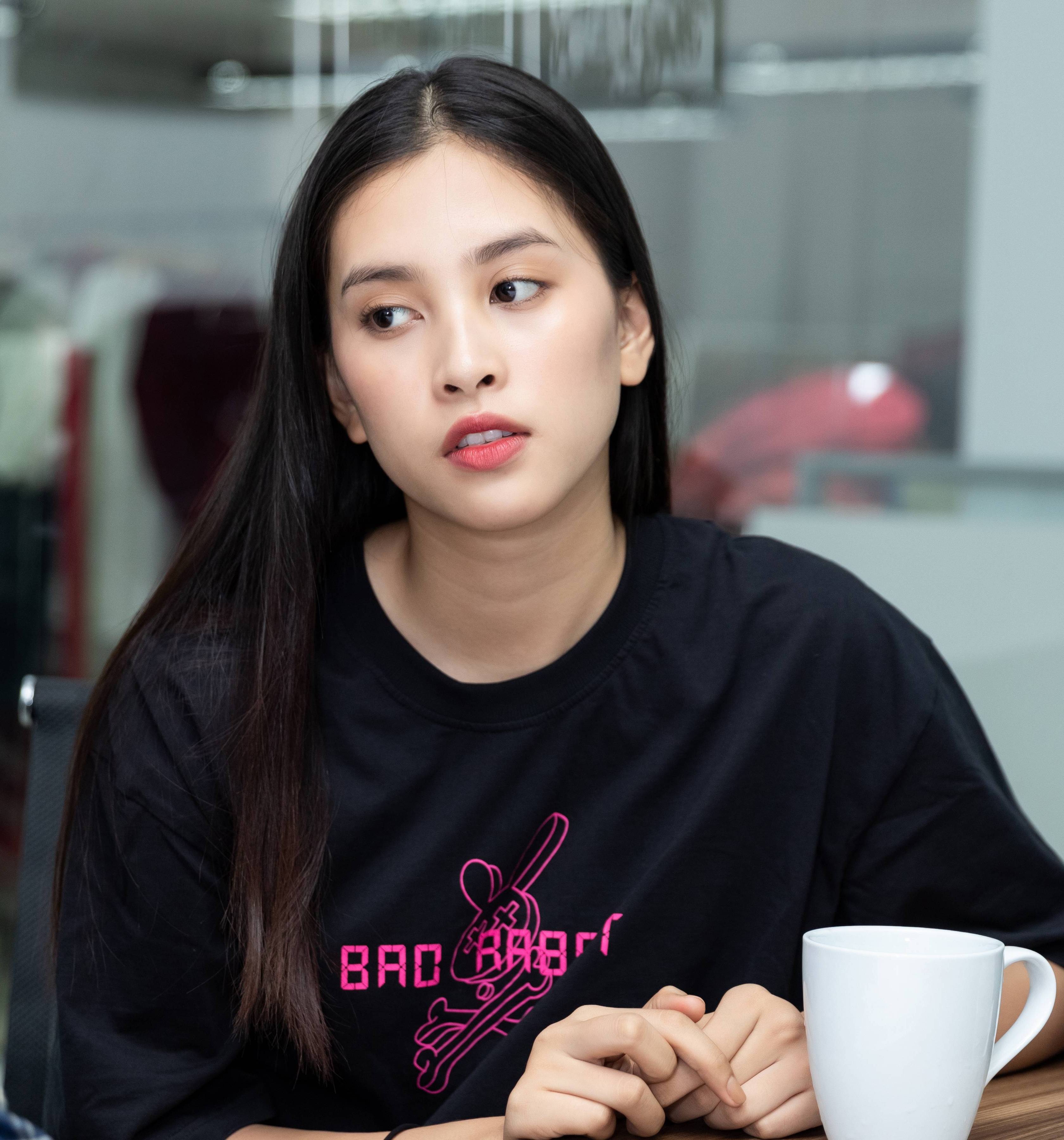 Tieu Vy thu trang phuc anh 1