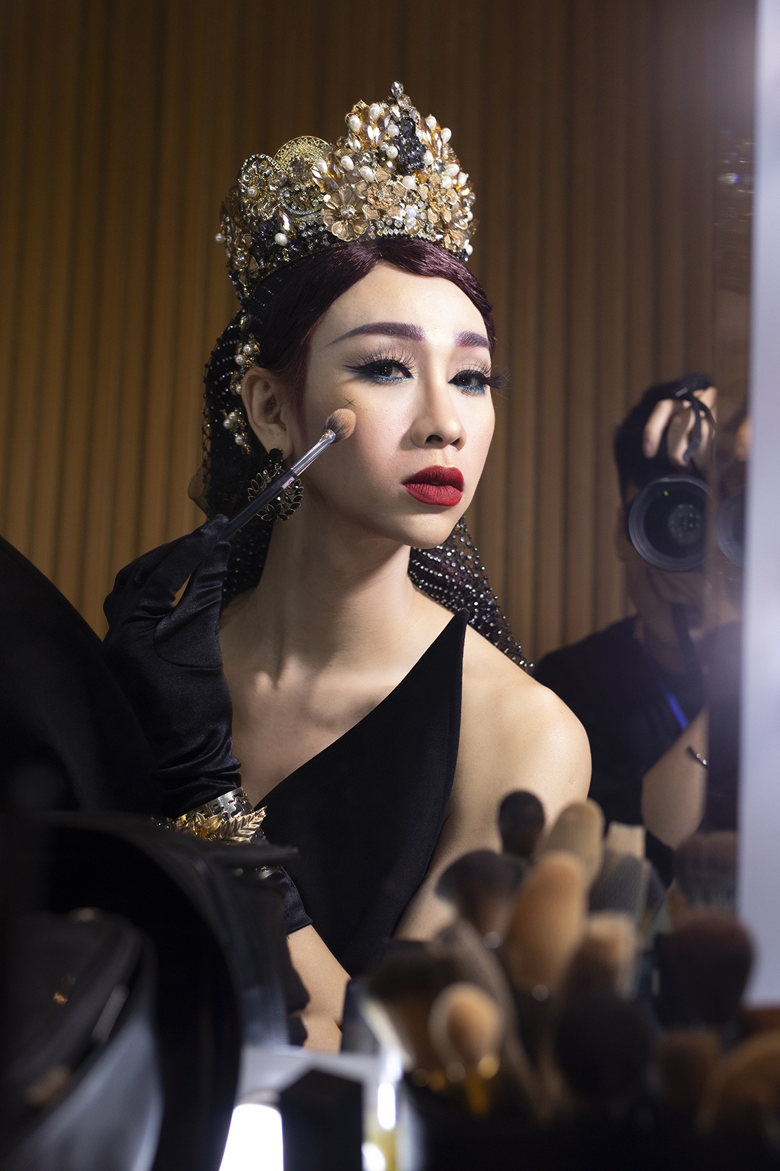 BB Tran,  Hai Trieu gia gai o hau truong anh 3