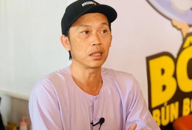 Hoai Linh dung chuong trinh khi co em be bi lac hinh anh