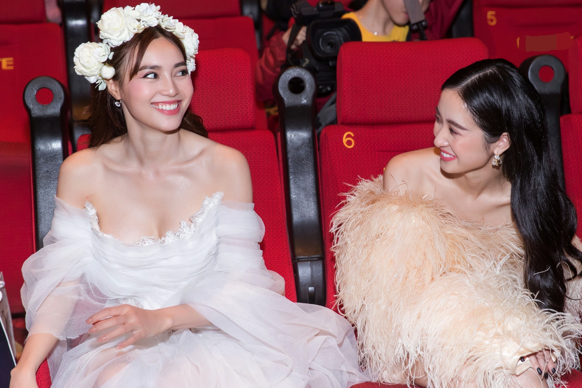 Lan Ngoc ra mat MV anh 10