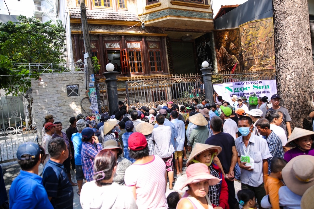 Ngoc Son phat 10 tan gao anh 2