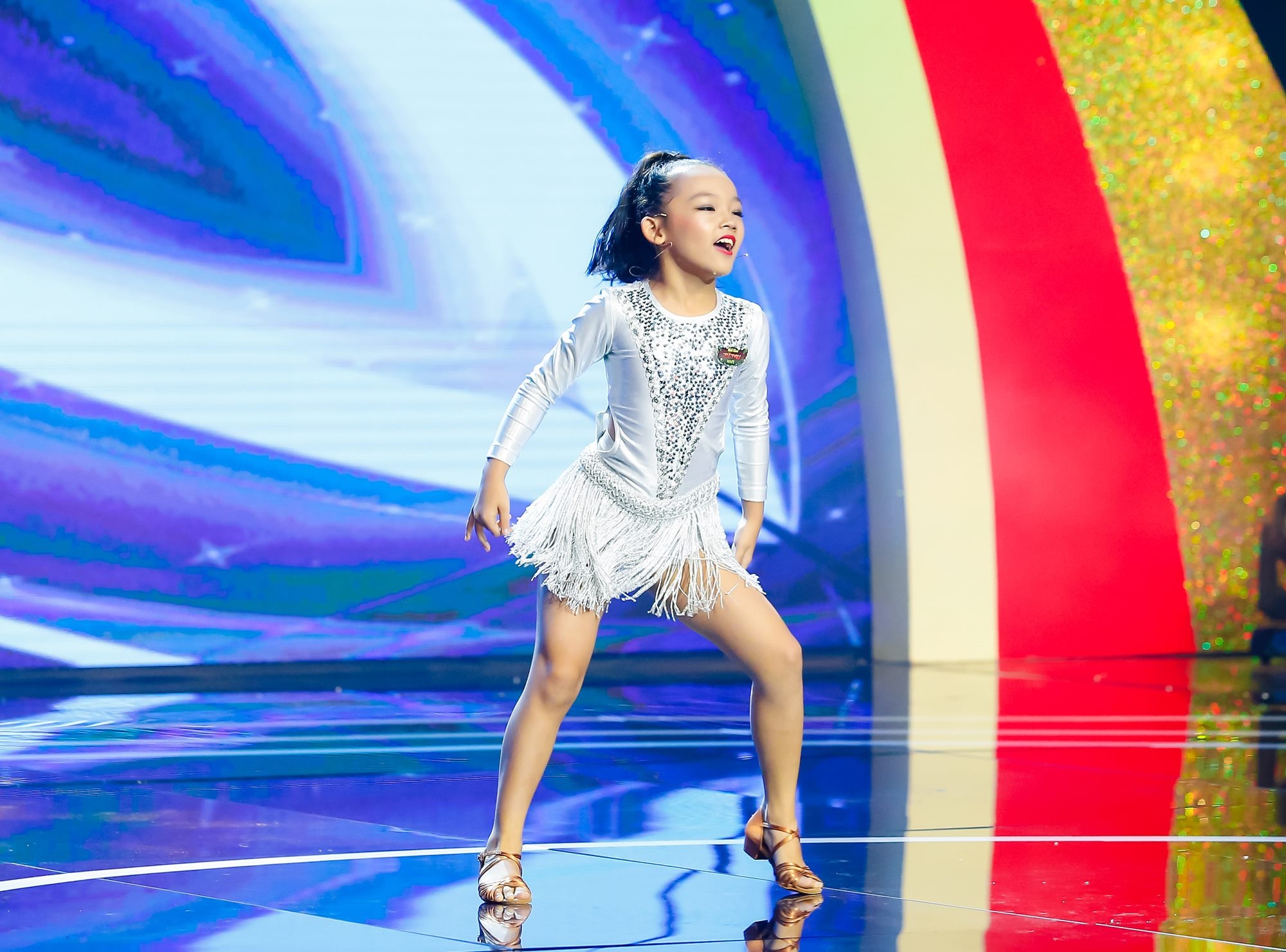 Vu cong nhi khoc o Dieu con muon noi anh 1