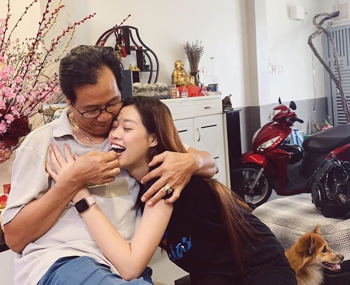 Hoa hau Khanh Van anh 5